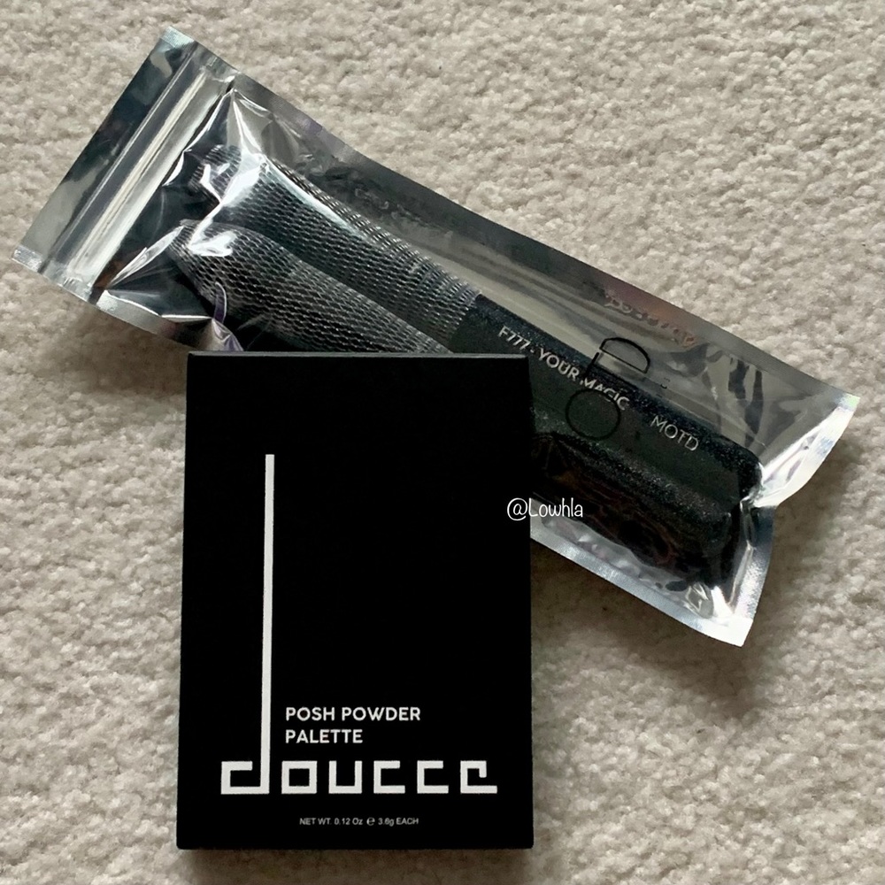 Doucce® Posh Powder Palette